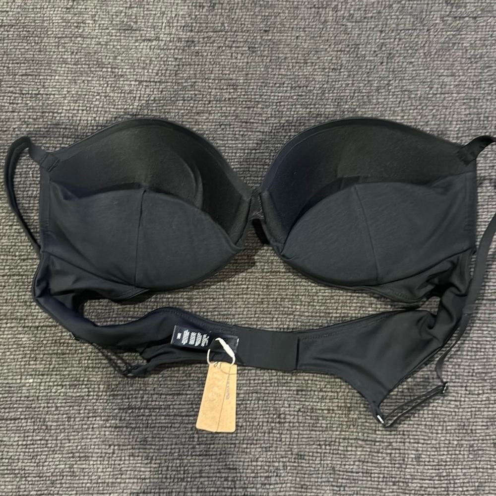 SKIMS Black Bra - Picture 2 of 5